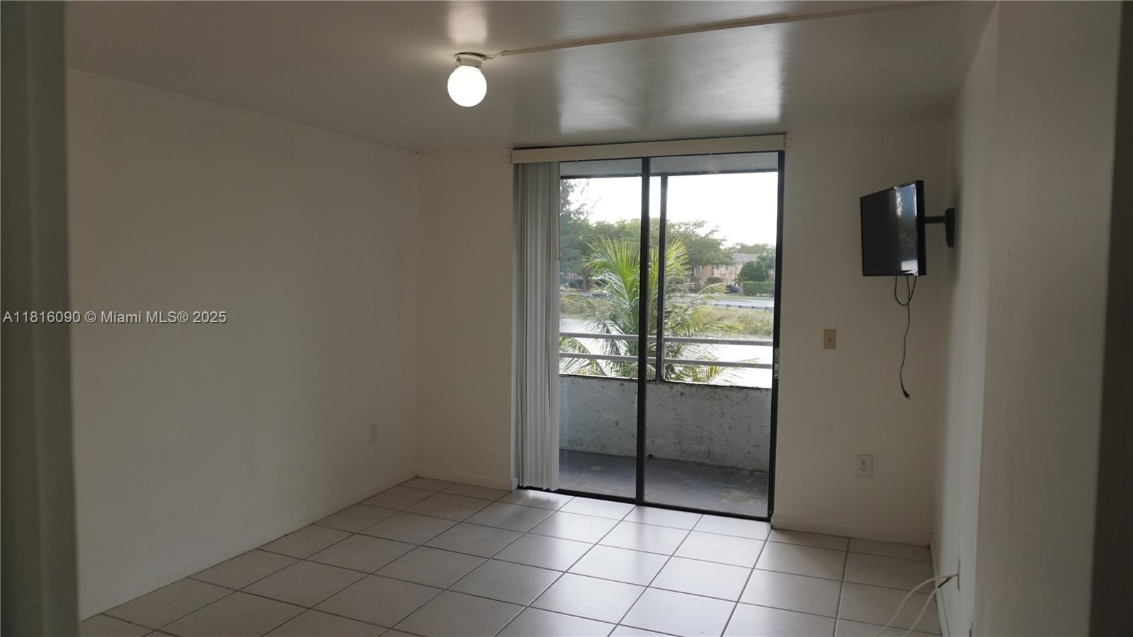VERABELLA FALLS CONDO - Residential Lease