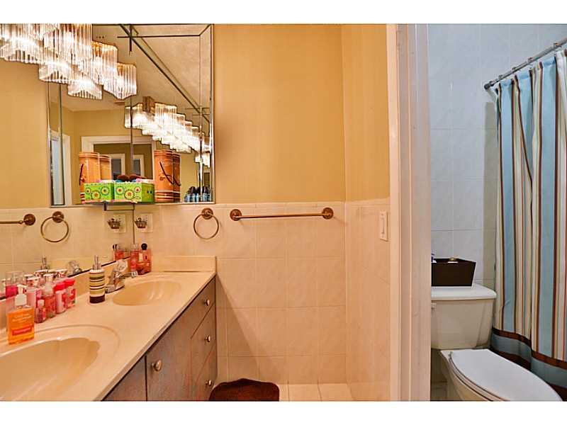 SOUTH SPRINGS HOMES - Residential
