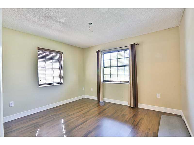 SOUTH SPRINGS HOMES - Residential
