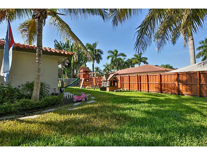 SOUTH SPRINGS HOMES - Residential