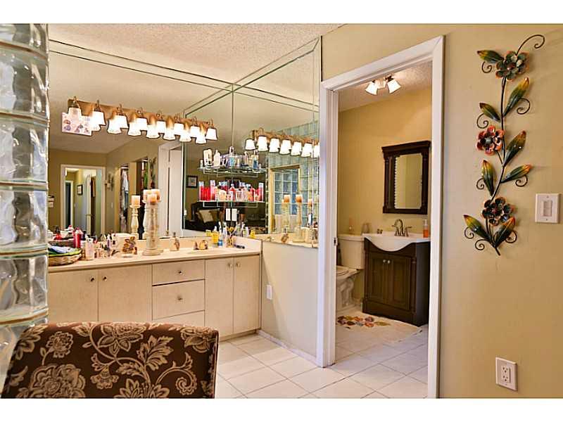 SOUTH SPRINGS HOMES - Residential