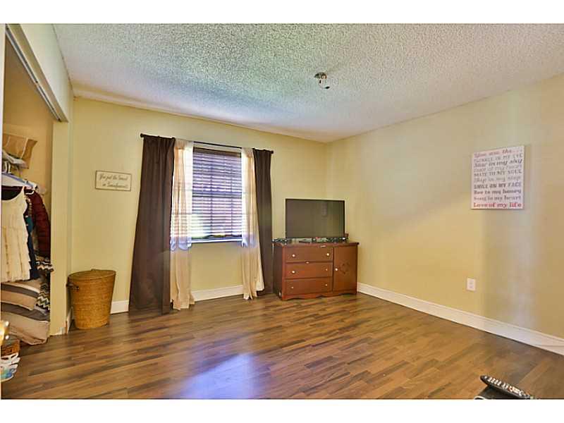SOUTH SPRINGS HOMES - Residential