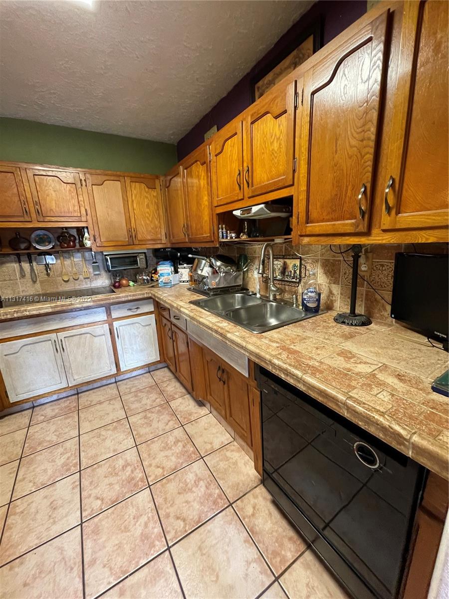 NEW SO MIAMI HEIGHTS SEC - Residential