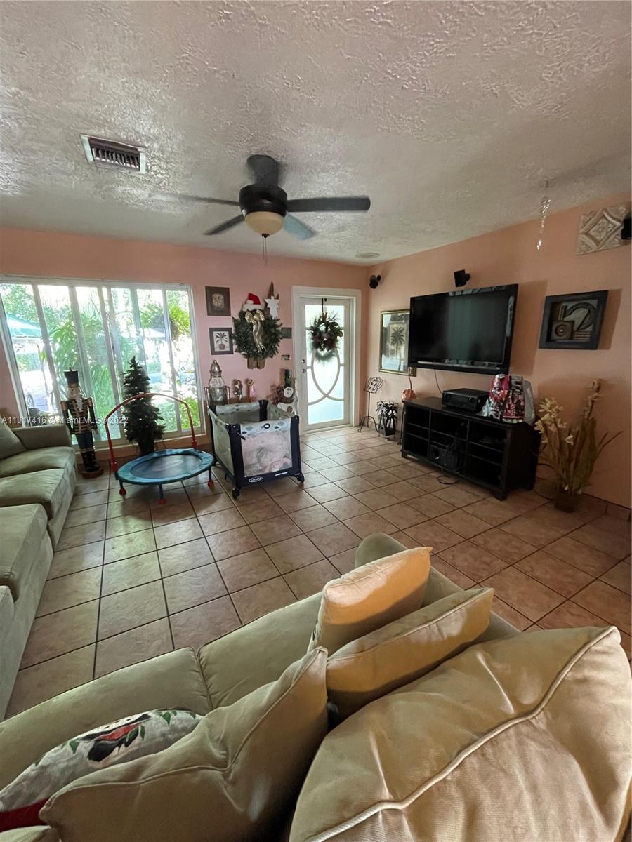 NEW SO MIAMI HEIGHTS SEC - Residential