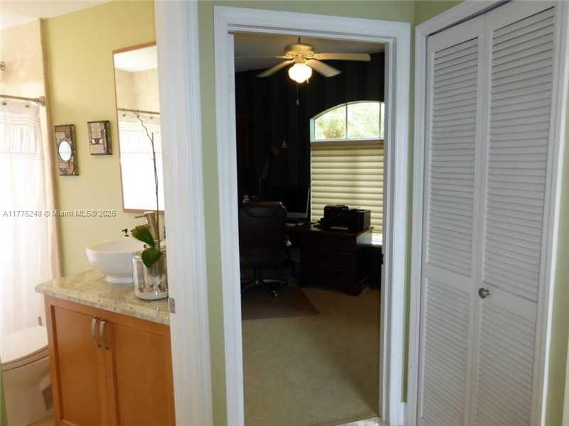 KARENERO FALLS - Residential Lease