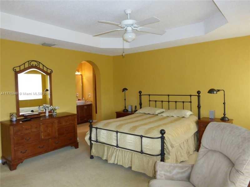 KARENERO FALLS - Residential Lease