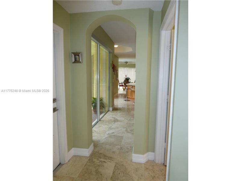 KARENERO FALLS - Residential Lease