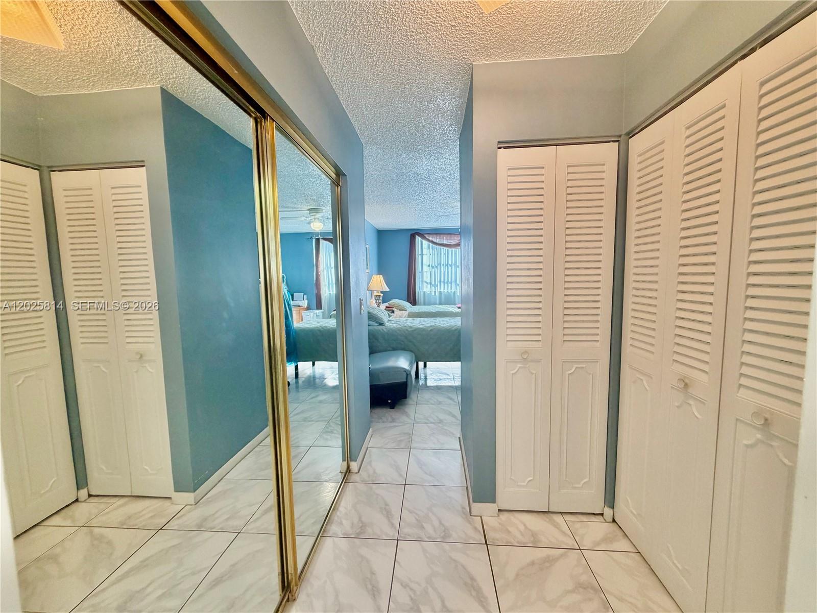 LAUDERDALE OAKS CONDO XV - Residential