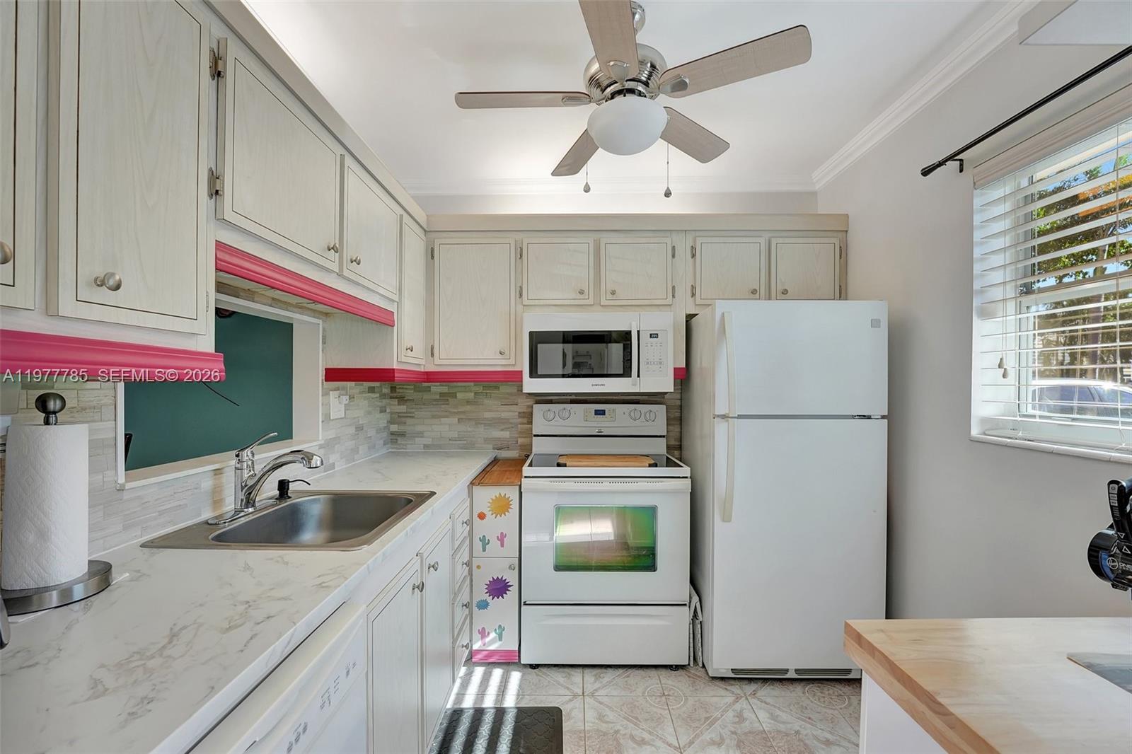 ALOHA GARDENS CONDO - Residential