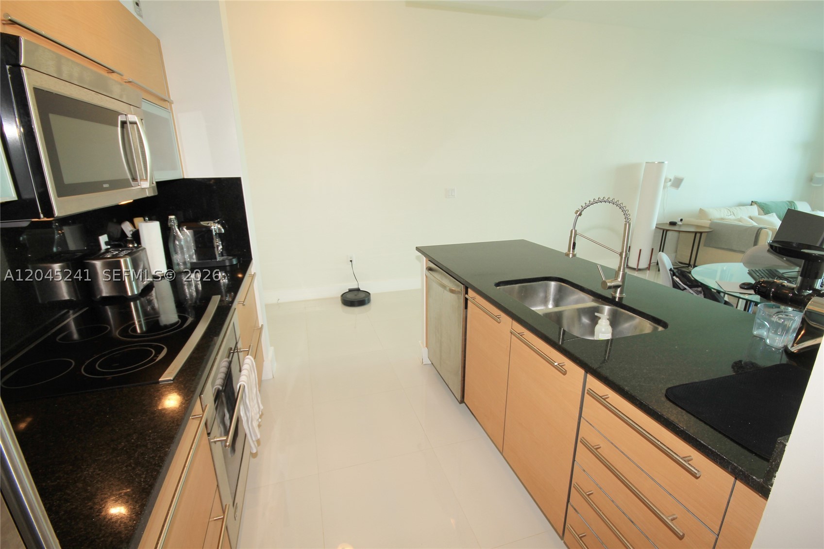 THE PLAZA 851 BRICKELL CON - Residential Lease