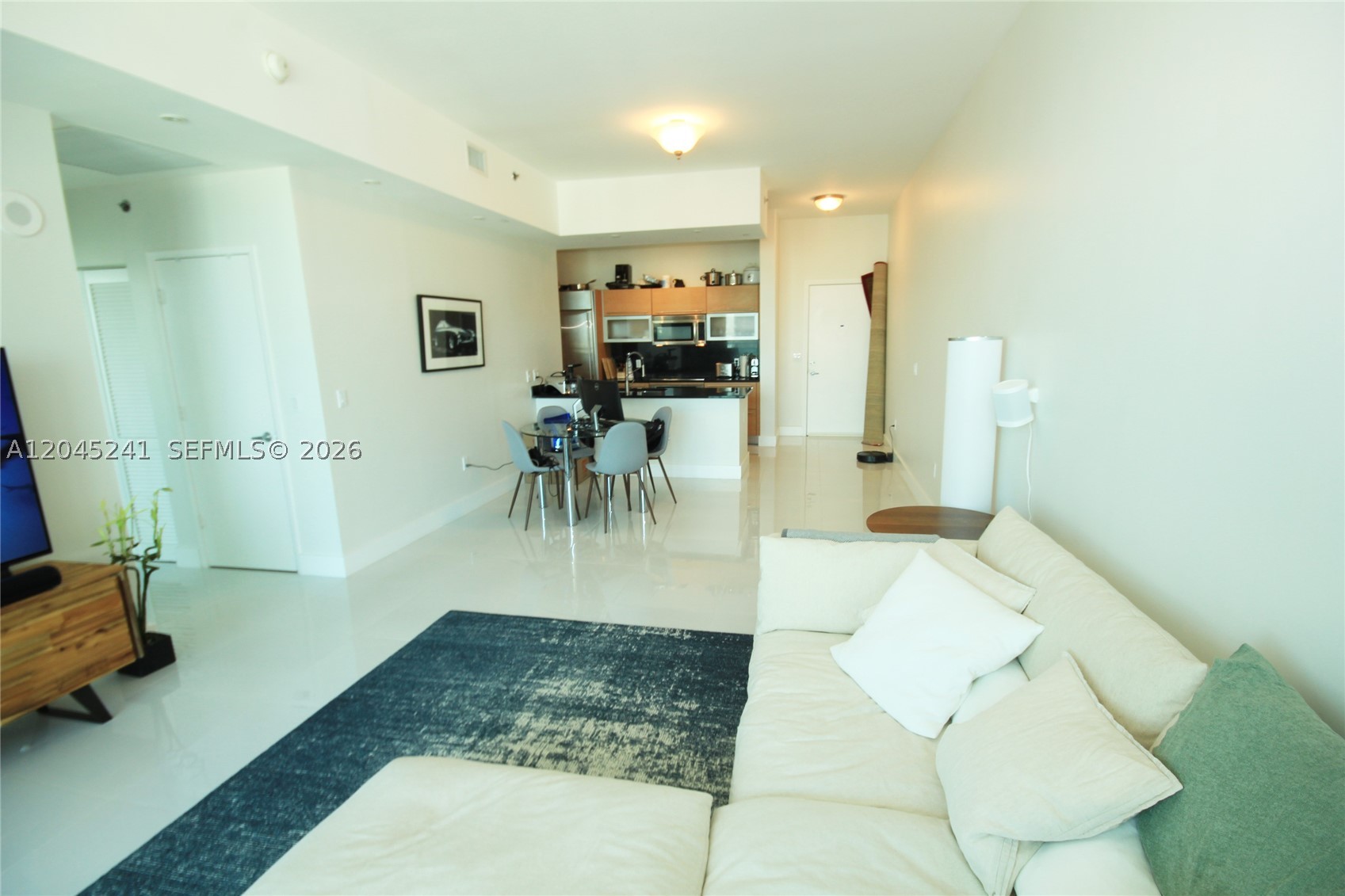 THE PLAZA 851 BRICKELL CON - Residential Lease