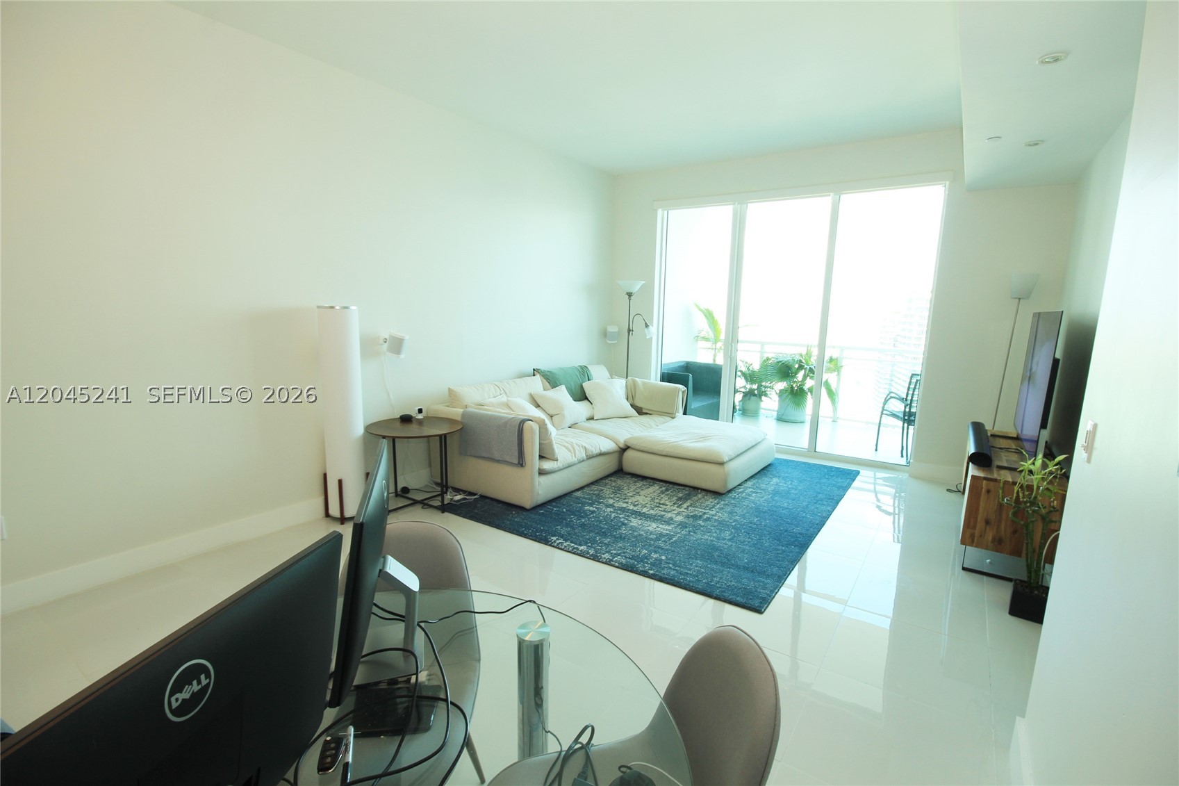 THE PLAZA 851 BRICKELL CON - Residential Lease