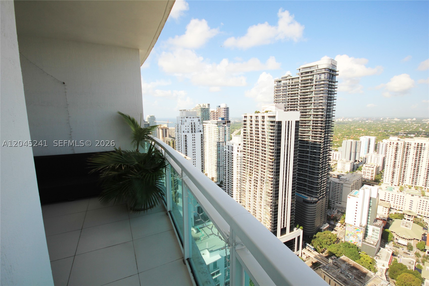 THE PLAZA 851 BRICKELL CON - Residential Lease