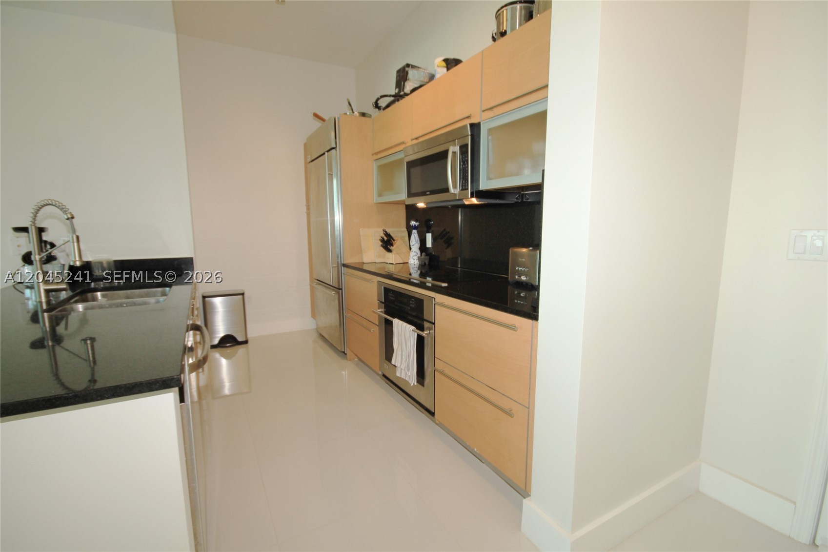 THE PLAZA 851 BRICKELL CON - Residential Lease