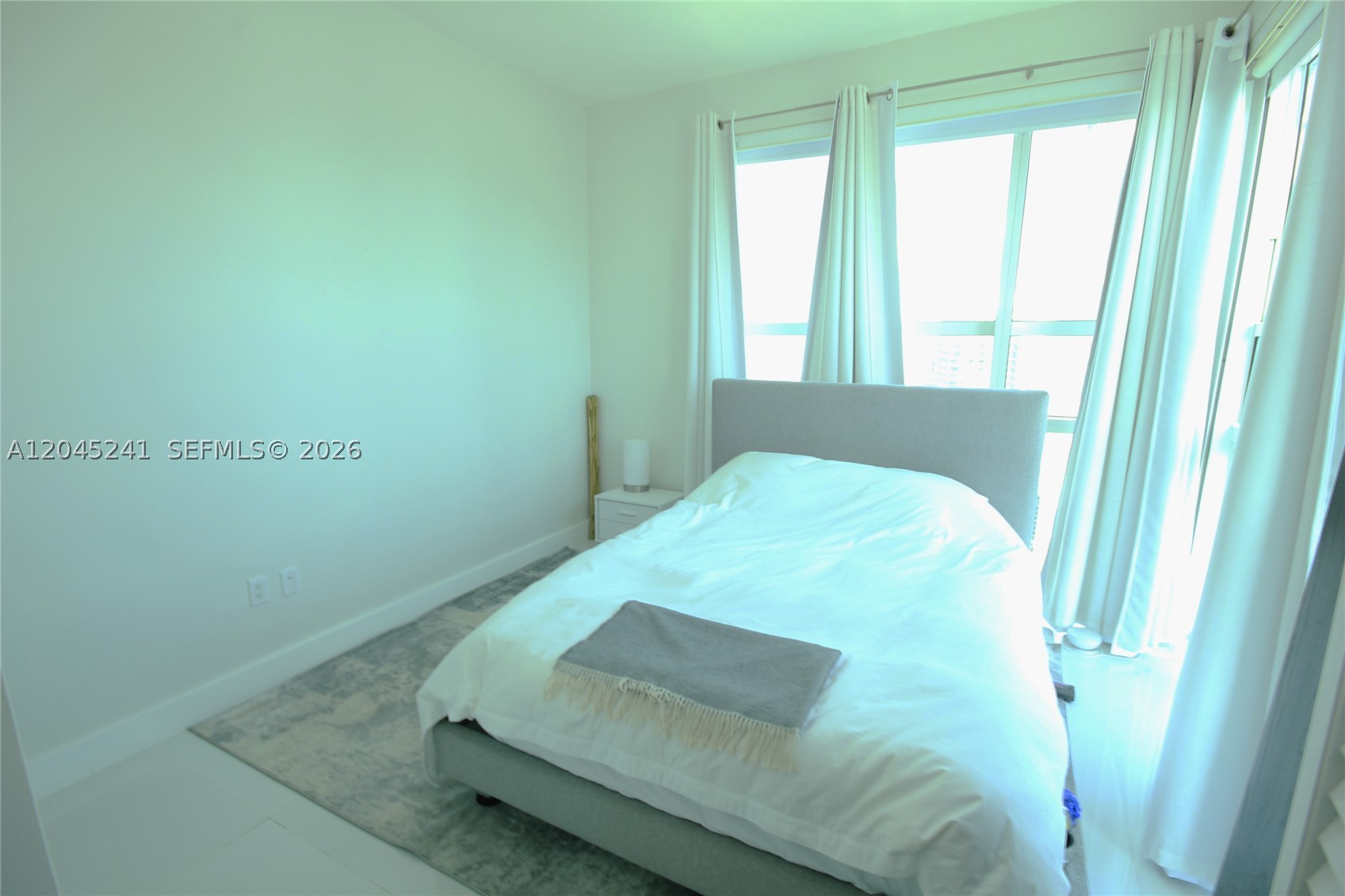 THE PLAZA 851 BRICKELL CON - Residential Lease