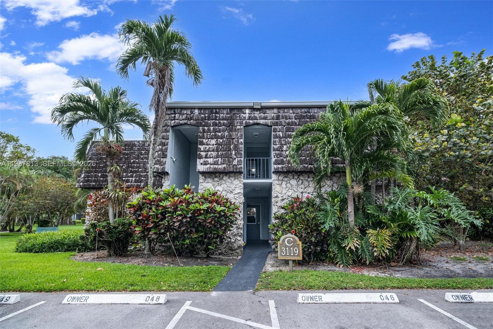 OAKLAND SHORES CONDOMINIU - Residential
