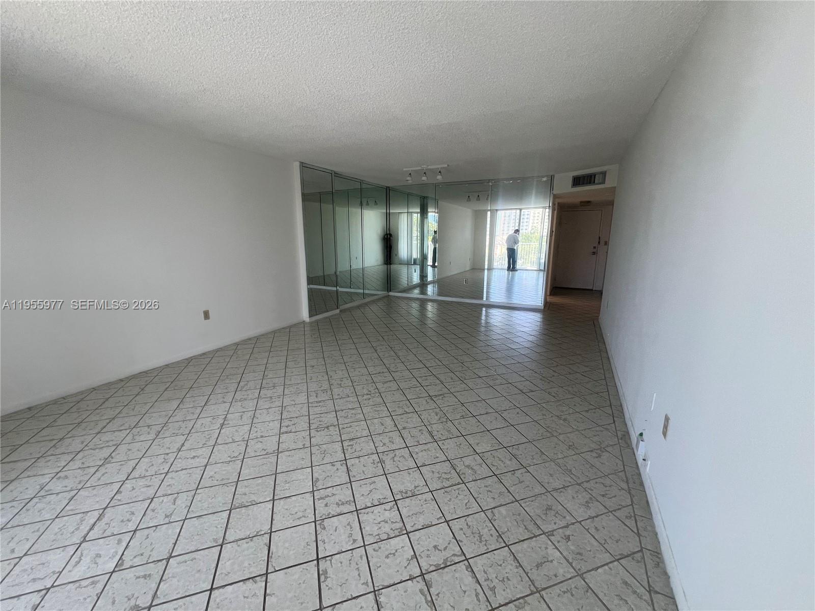ADMIRALS PORT CONDO WEST - Residential
