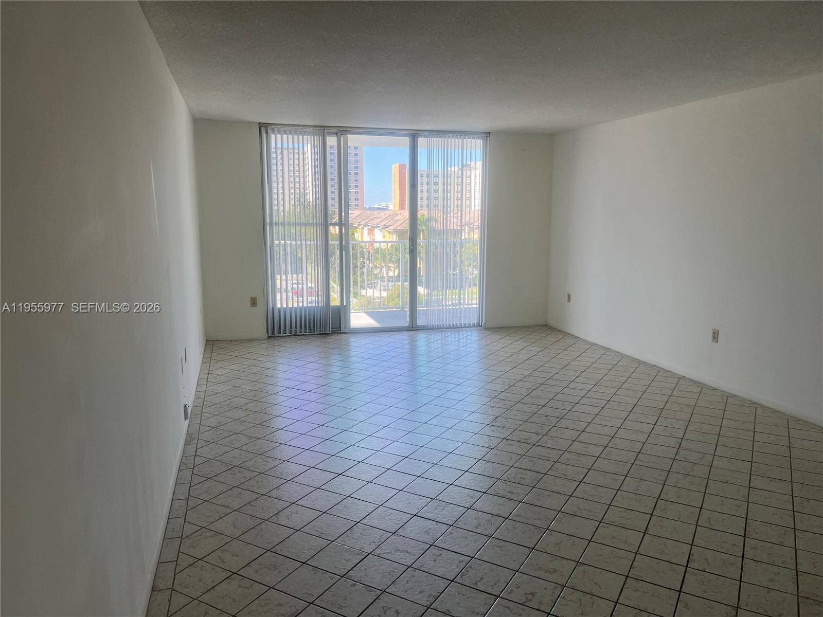 ADMIRALS PORT CONDO WEST - Residential