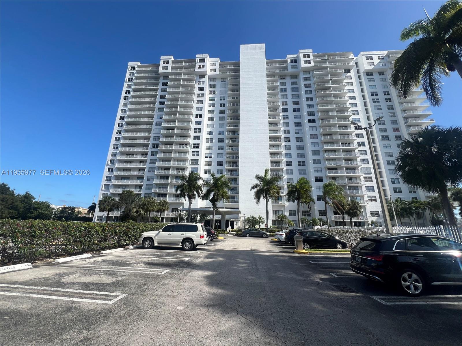 Well appointed 1 Bedroom, 1/2 half bathroom at Admirals Port in Aventura. Natural light pours into this unit from every window. Conveniently located with minutes from Aventura mall, shops, dining and the beaches. Building amenties include a resort style pool, putting green and tennis courts. Call listing agent for further details.