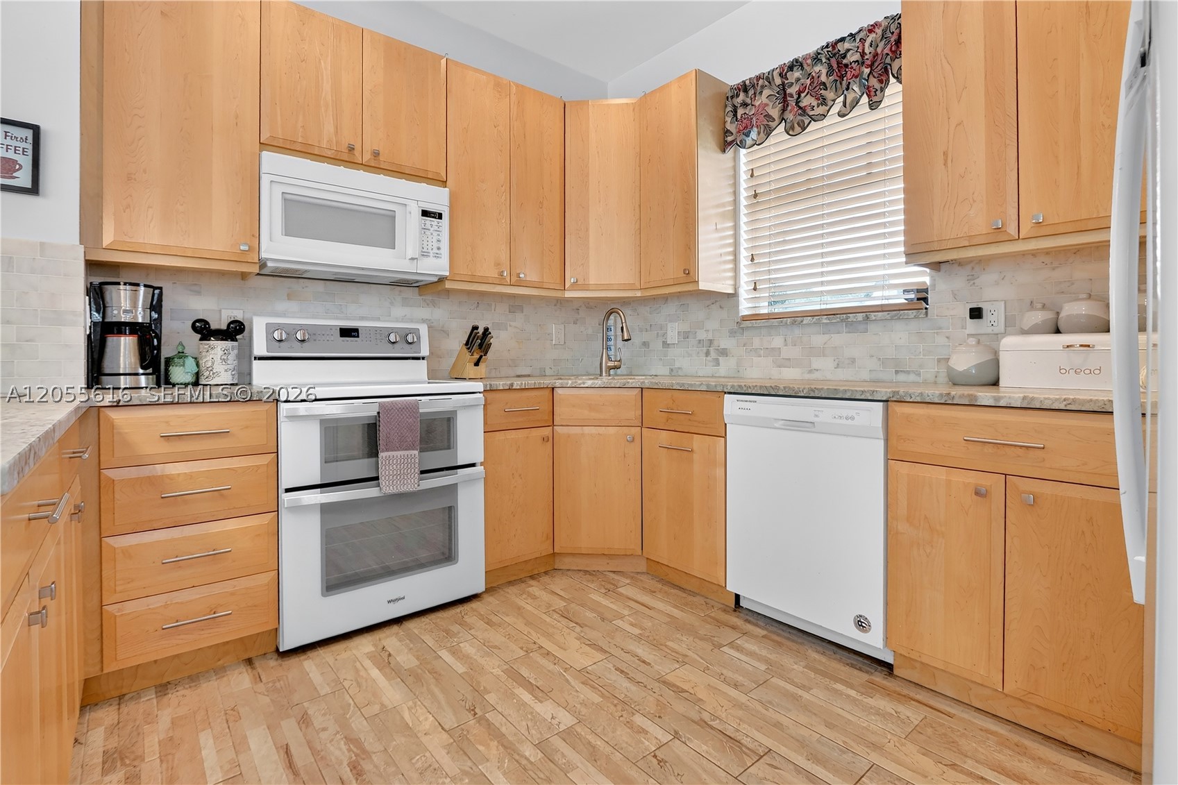 DIXIE PARK - Residential