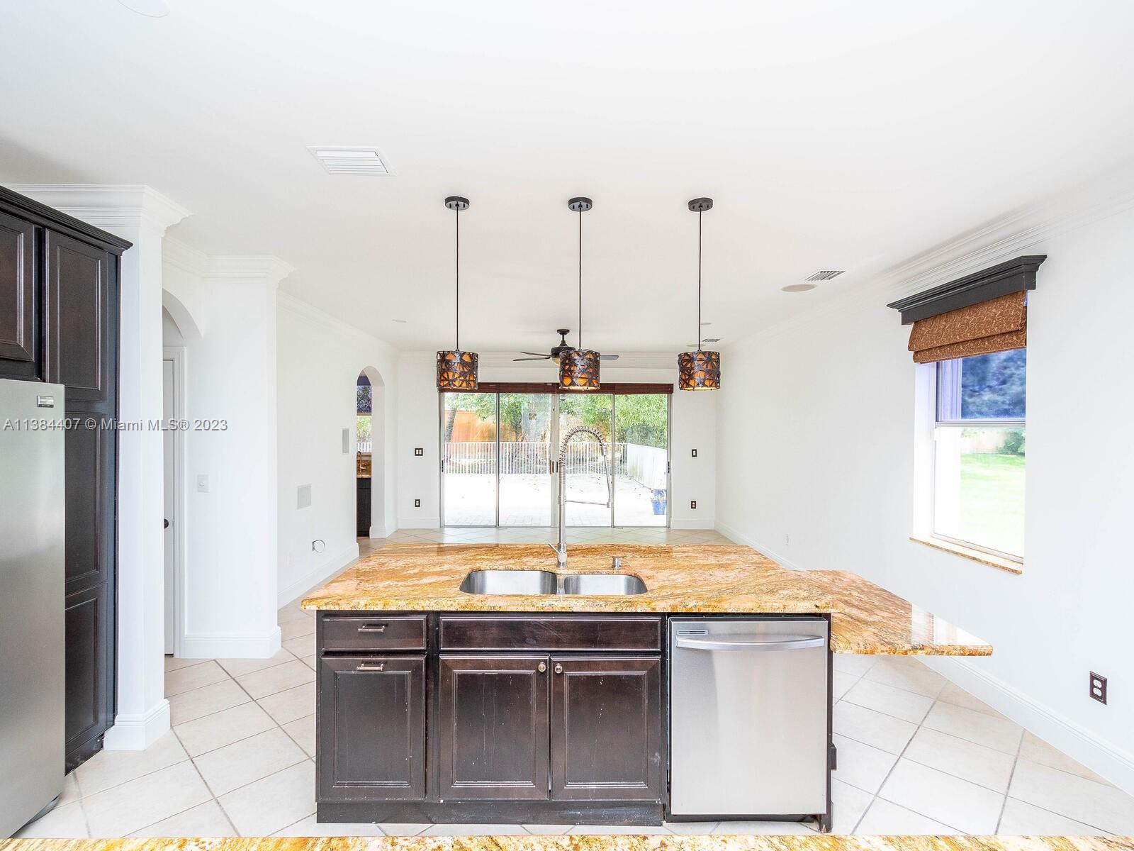 TWIN ACRES - Residential Lease