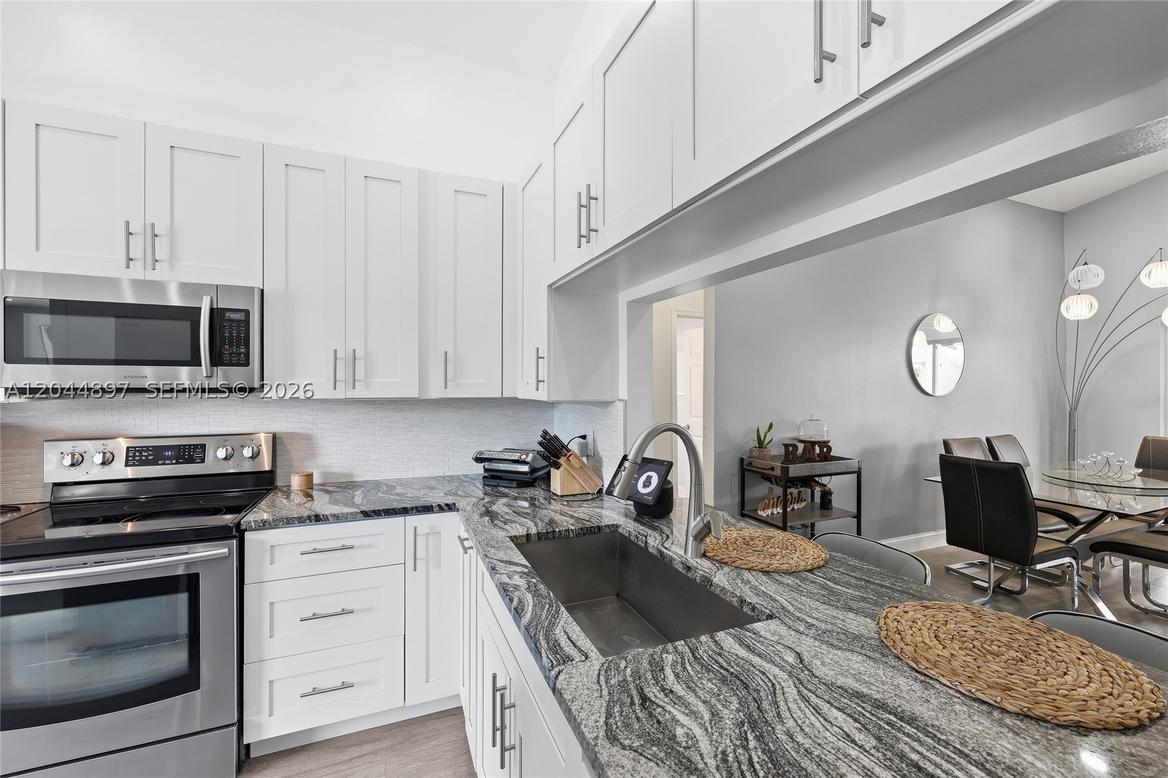 PIPERS GLEN A-3 - Residential