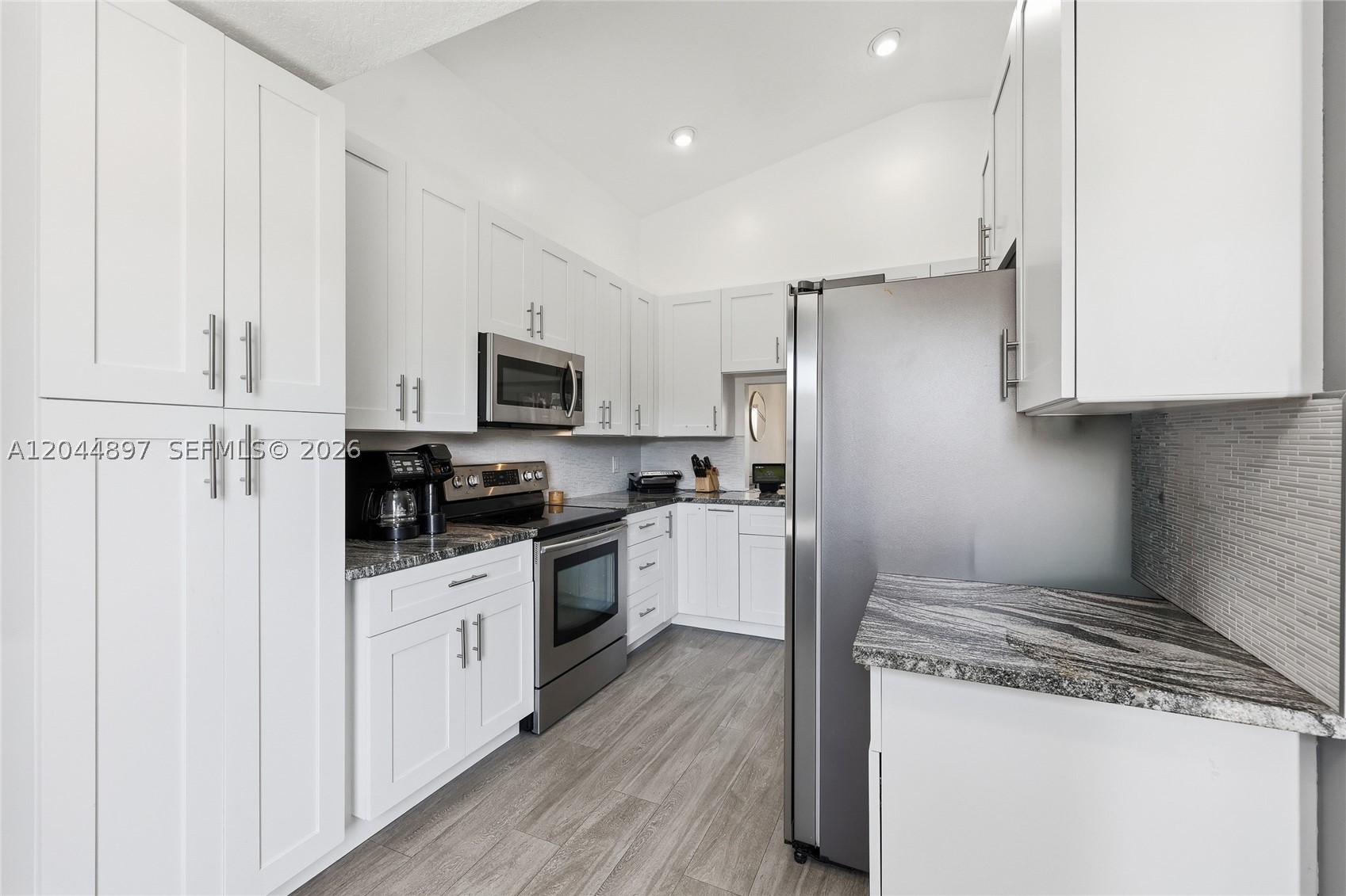PIPERS GLEN A-3 - Residential