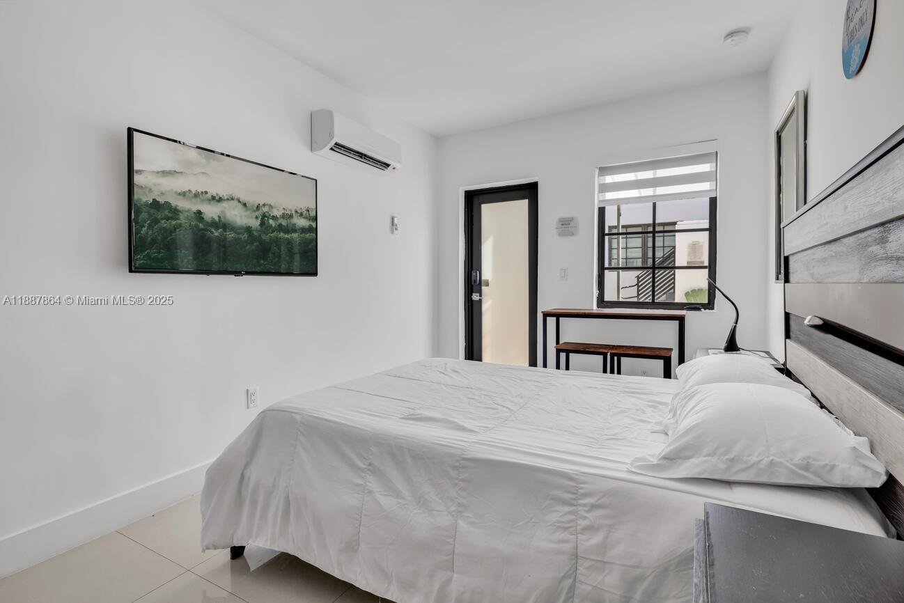 ALTOS DEL MAR NO 3 - Residential Lease