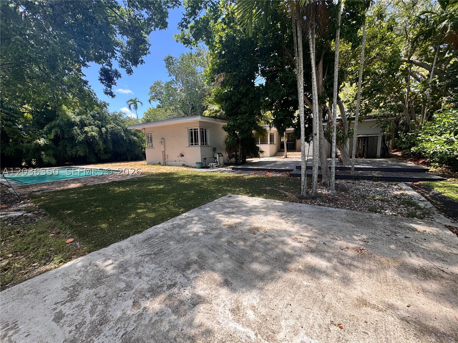 PALM MIAMI HEIGHTS REV - Residential Lease