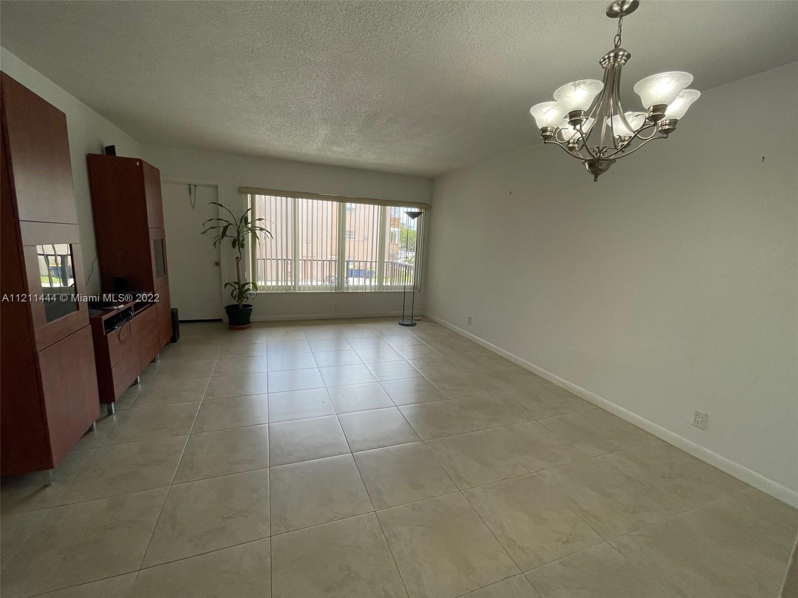 FOUNTAINVIEW CONDO NO 3 - Residential Lease