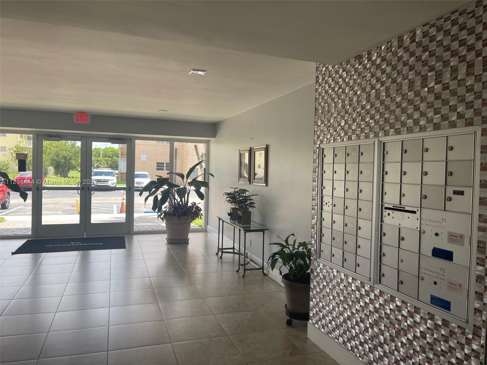 FOUNTAINVIEW CONDO NO 3 - Residential Lease
