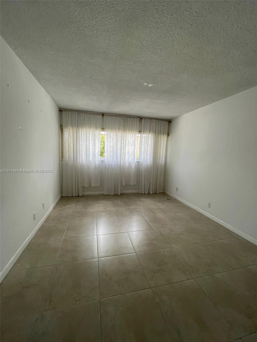 FOUNTAINVIEW CONDO NO 3 - Residential Lease