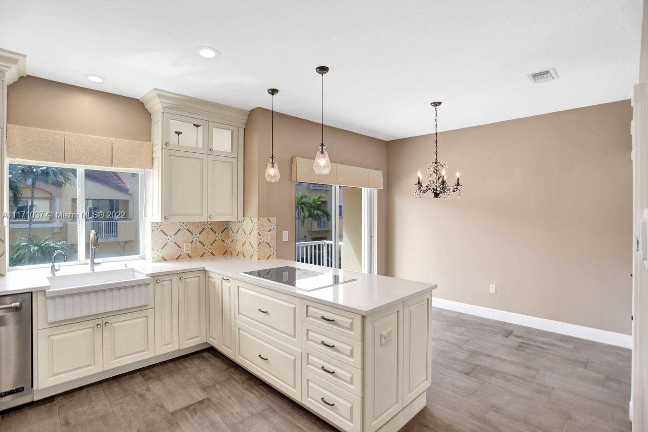 MARINA COVE AT HARBOR VIL - Residential