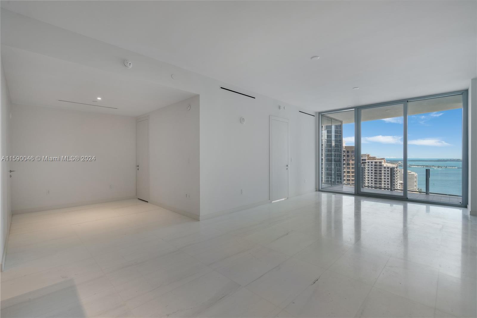 ASTON MARTIN RESIDENCES - Residential