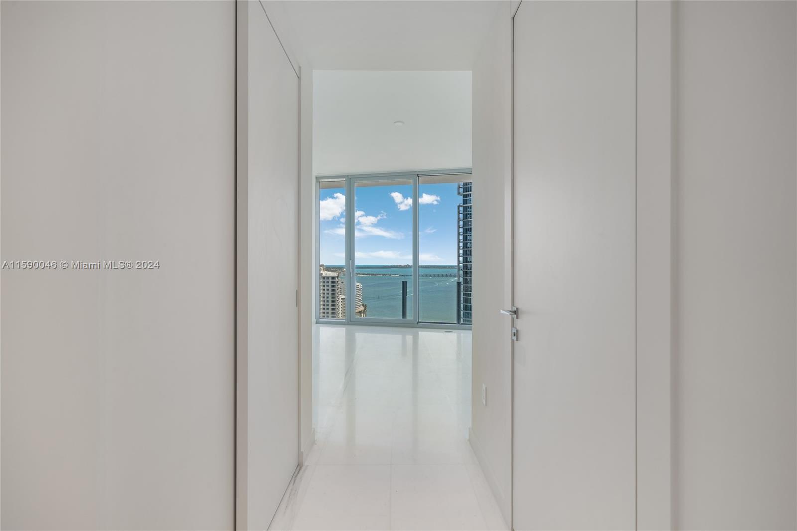 ASTON MARTIN RESIDENCES - Residential