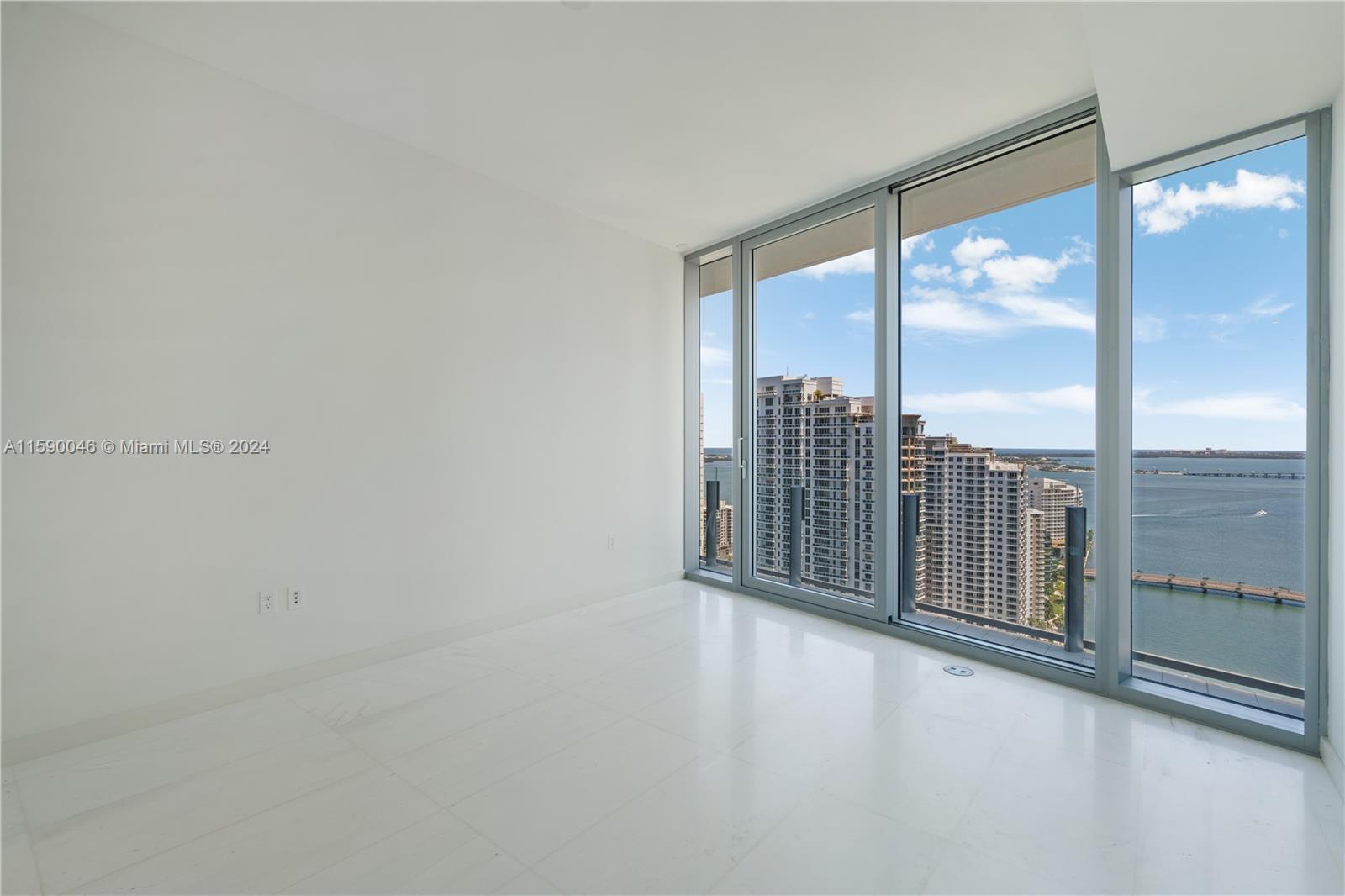 ASTON MARTIN RESIDENCES - Residential