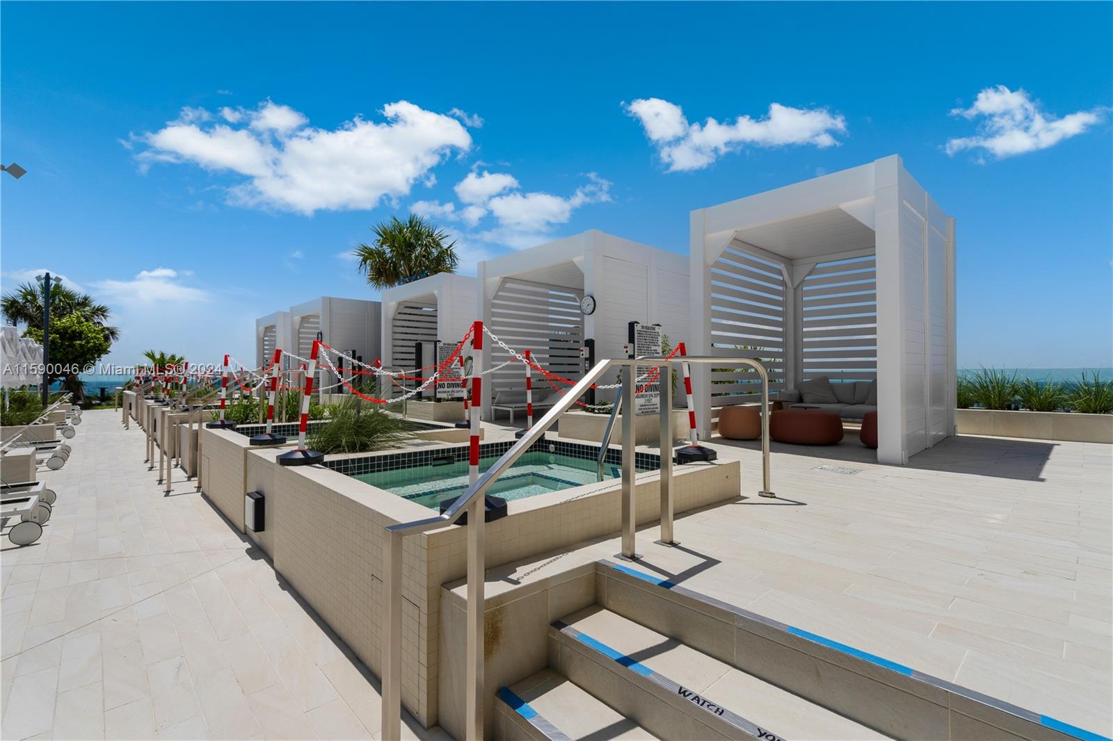 ASTON MARTIN RESIDENCES - Residential