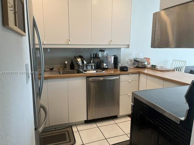 ISLA DEL MAR CONDO - Residential Lease