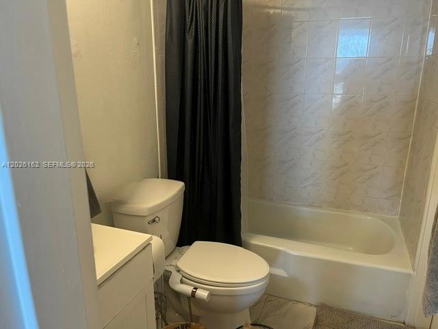 ISLA DEL MAR CONDO - Residential Lease