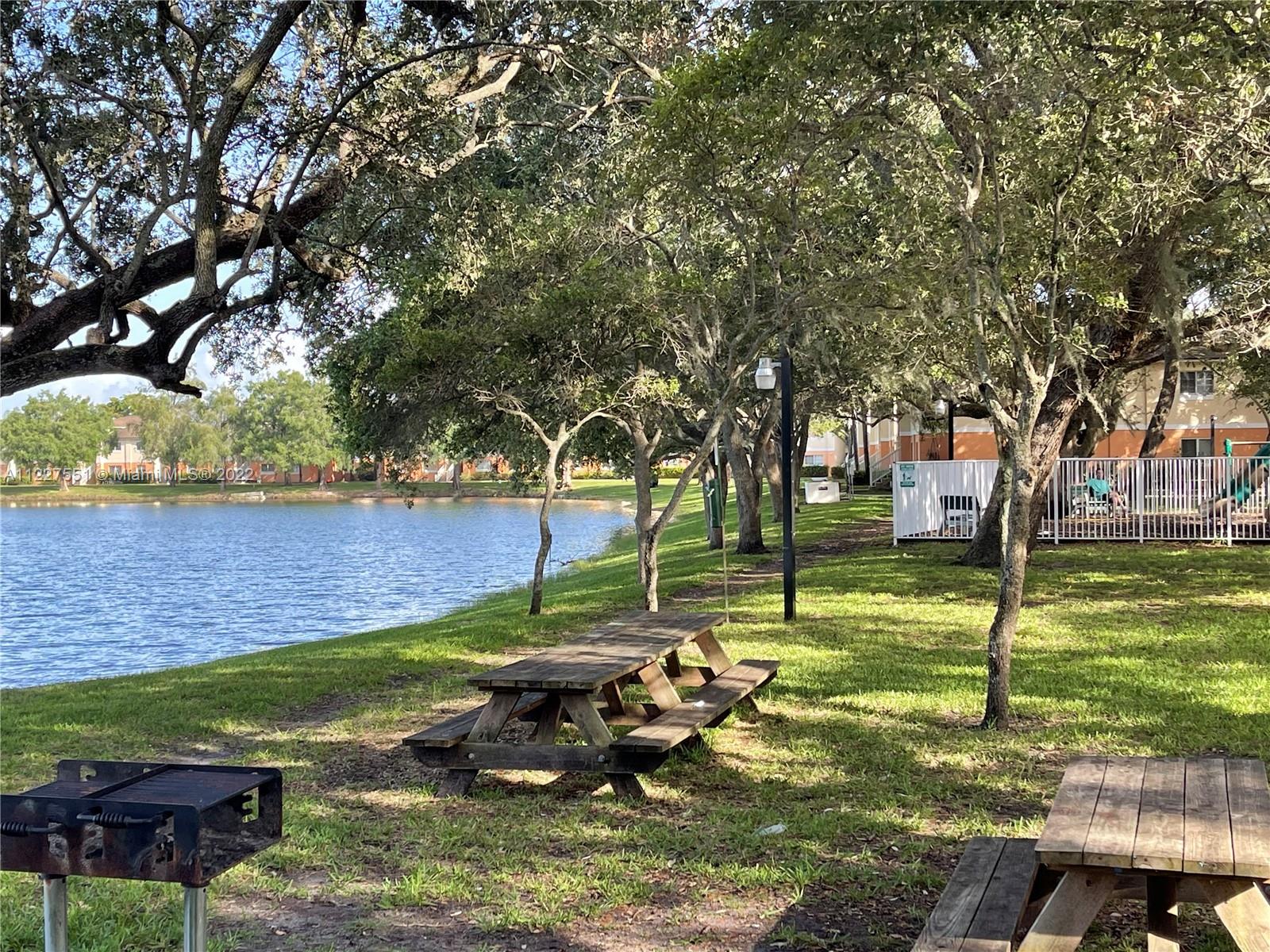 LAKEWOOD AT EMERALD HILLS - Residential Lease
