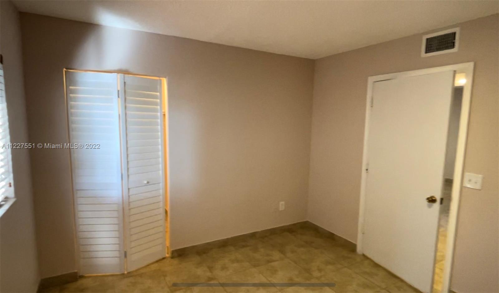 LAKEWOOD AT EMERALD HILLS - Residential Lease