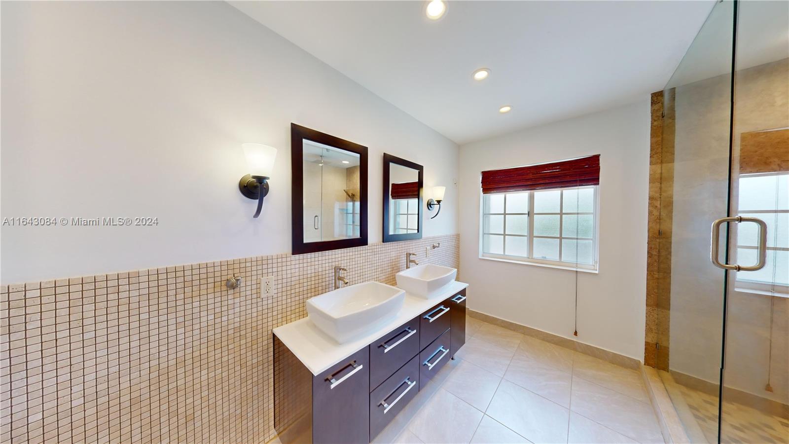DORAL RESERVE - Residential Lease