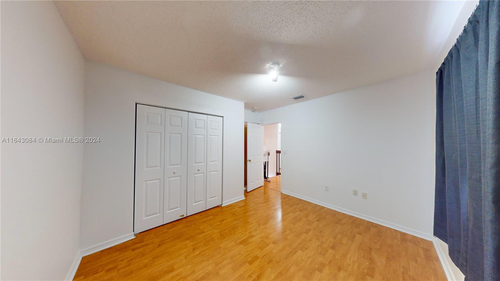 DORAL RESERVE - Residential Lease