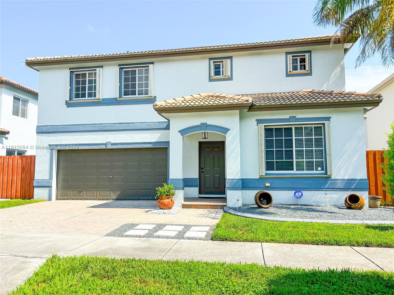DORAL RESERVE - Residential Lease
