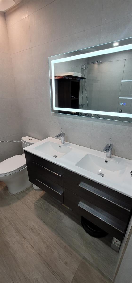 COSTA DEL SOL CONDO F - Residential Lease