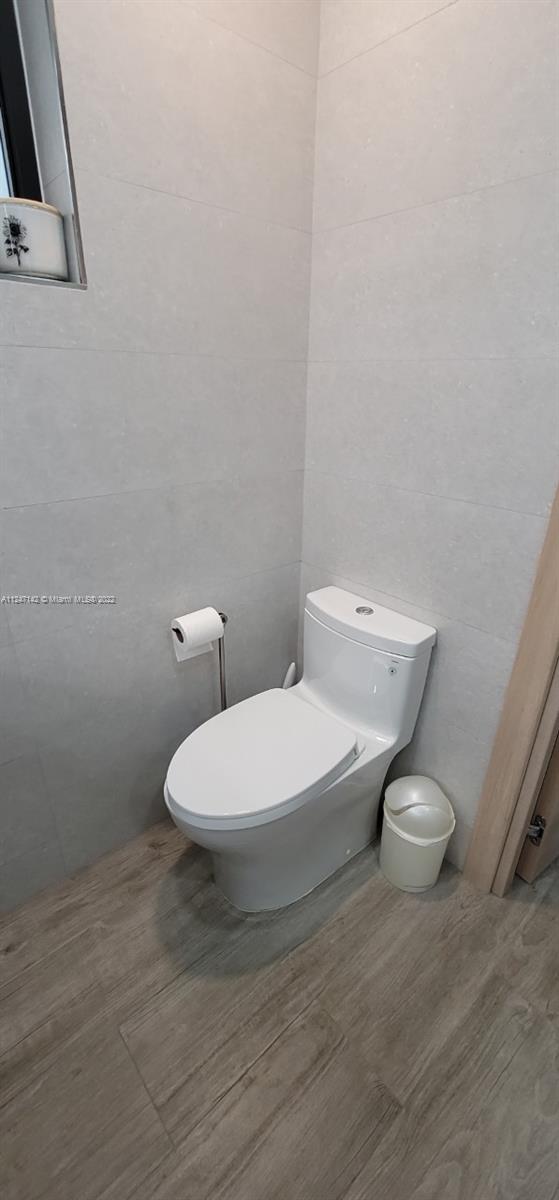 COSTA DEL SOL CONDO F - Residential Lease