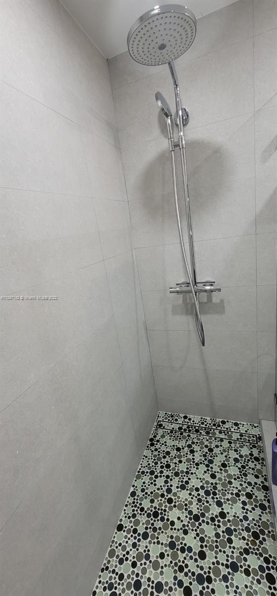 COSTA DEL SOL CONDO F - Residential Lease