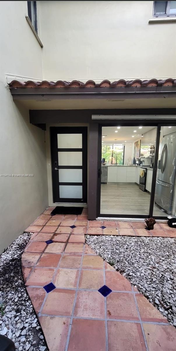 COSTA DEL SOL CONDO F - Residential Lease
