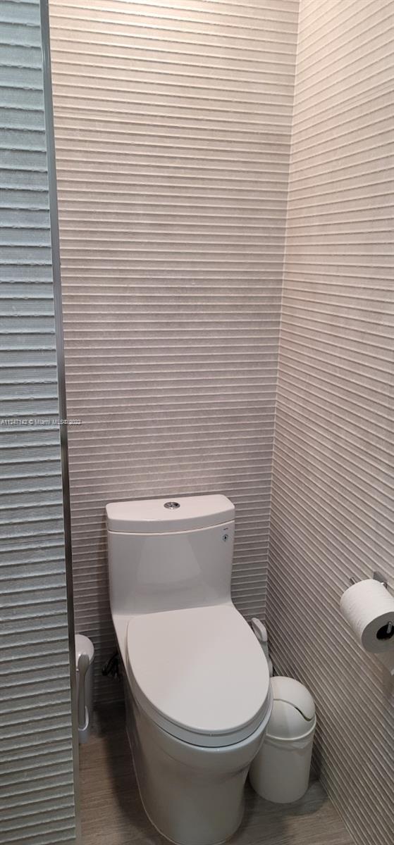COSTA DEL SOL CONDO F - Residential Lease