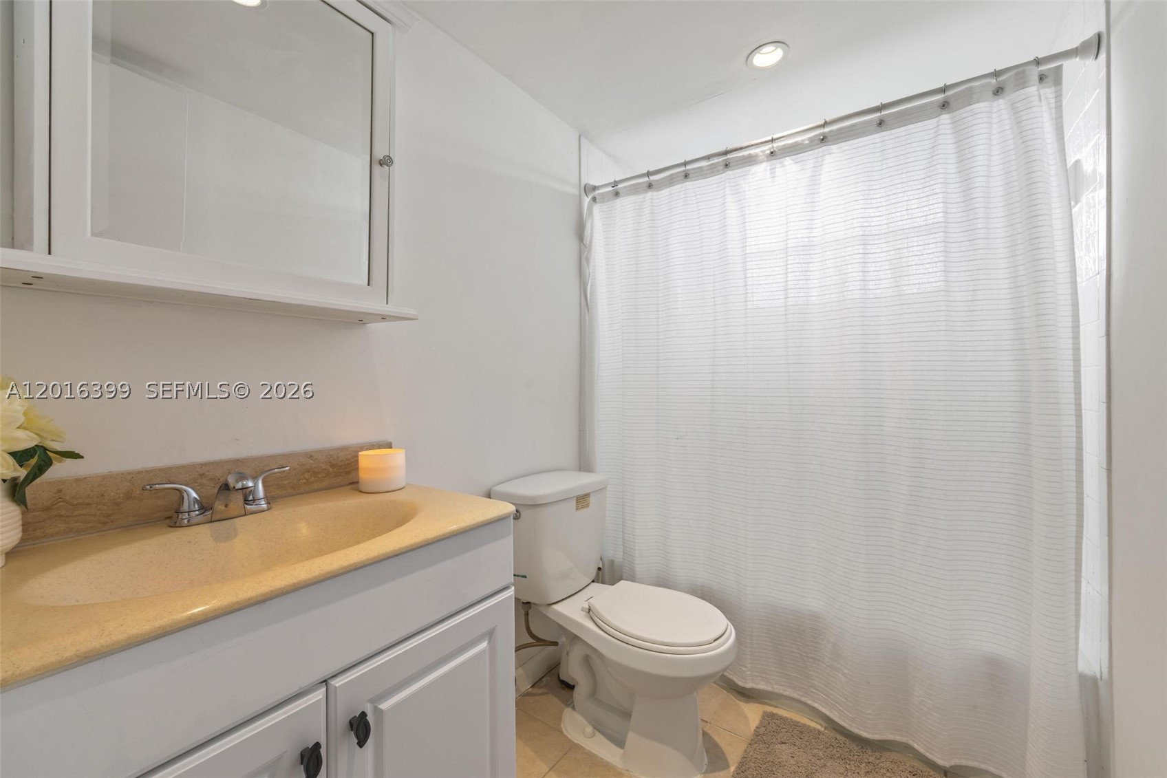 EL CONQUISTADOR SOUTH CON - Residential